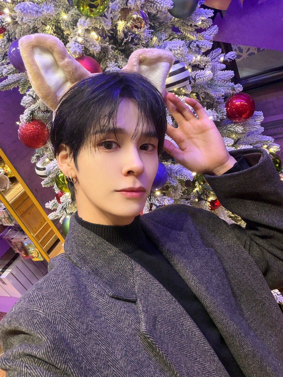 CRAVITYの最新写真