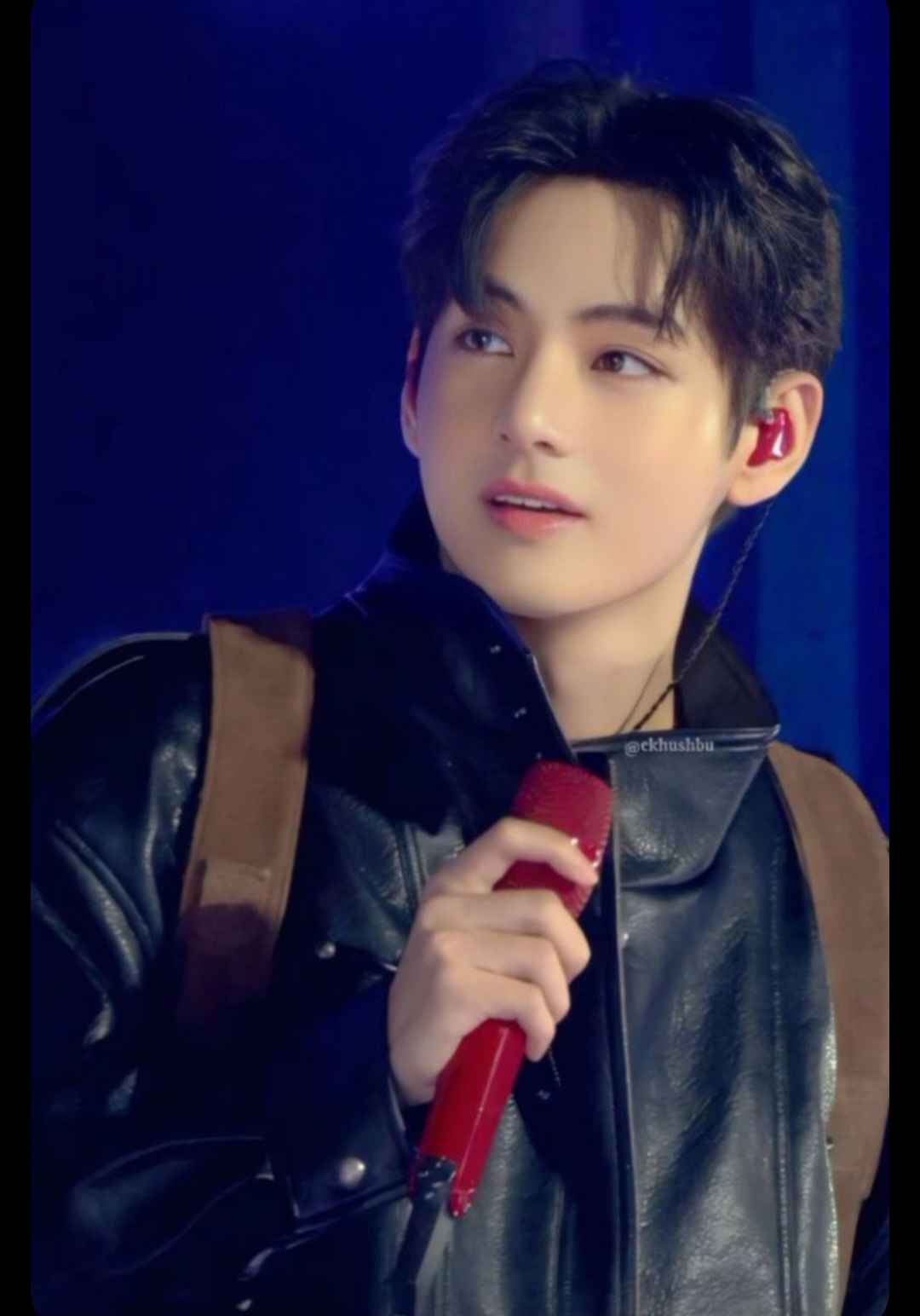 뷔 (방탄소년단)의 비하인드 컷