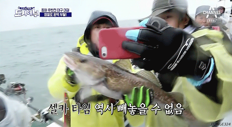 A moment captured by SHINHWA's fan