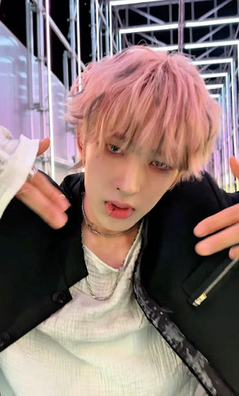 Fan-made special wallpaper for Tomoya (NEXZ)