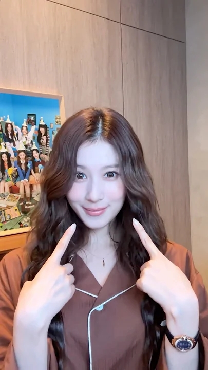 Recent activity shot of Jeongyeon (TWICE)