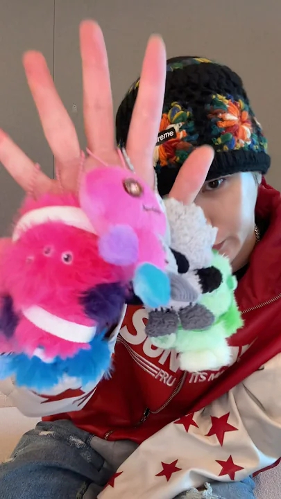 Today's most popular wallpaper in the SHINee community