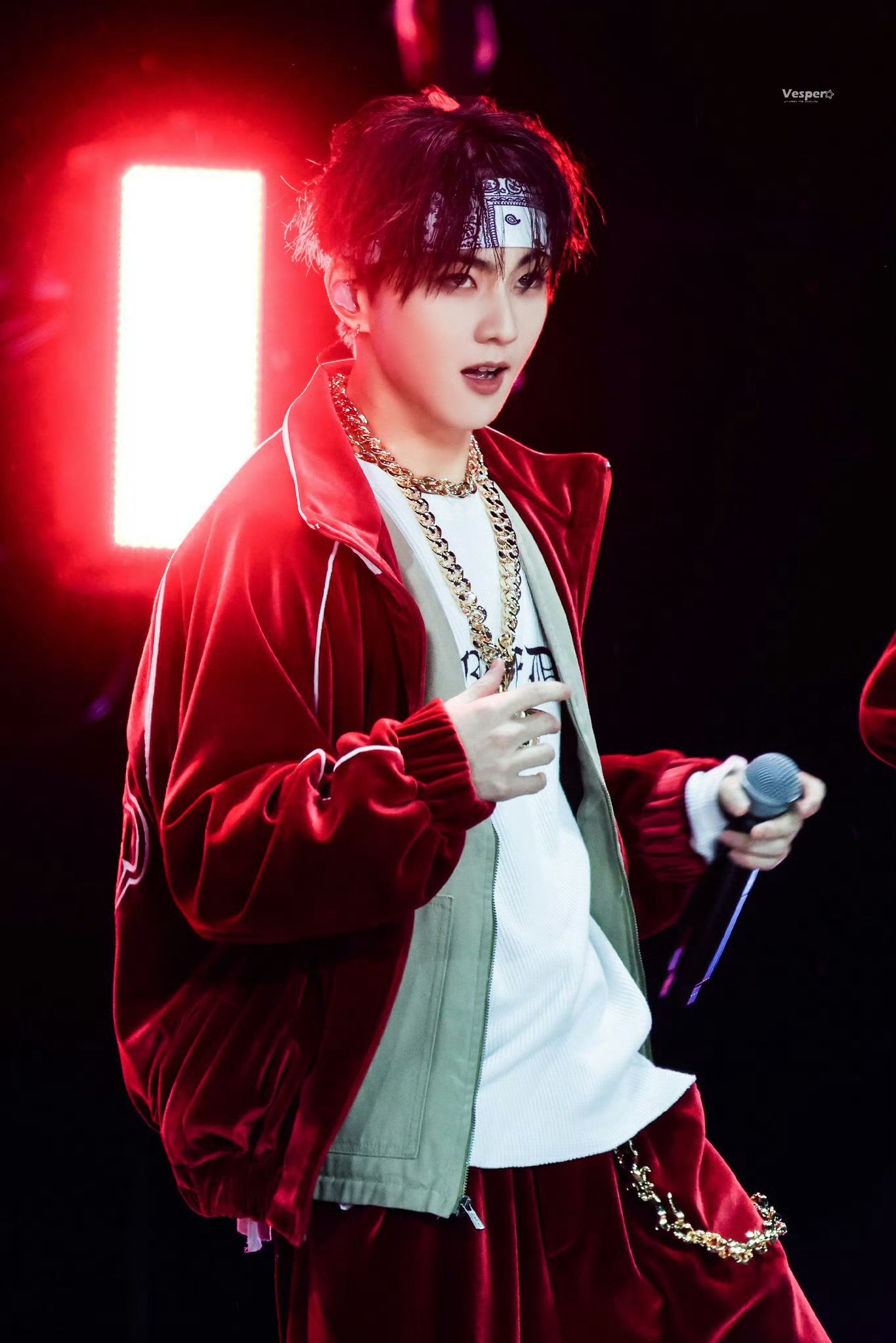 Behind-the-scenes cut of Jungwon (ENHYPEN)