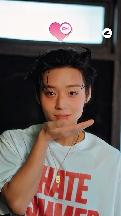 Wallpaper penuh perasaan yang dibagikan untuk Park Jihoon