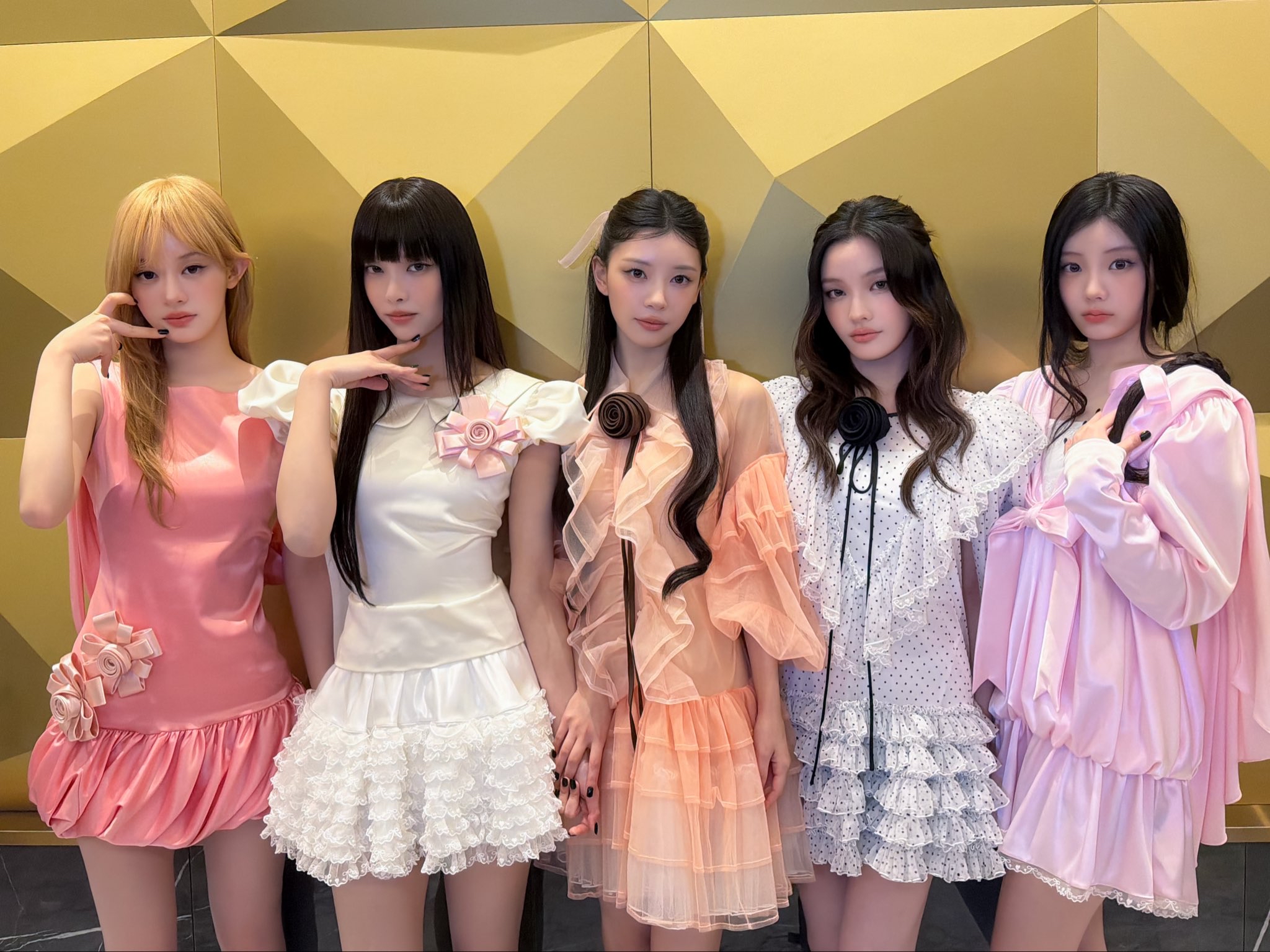 Recent activity shot of ILLIT