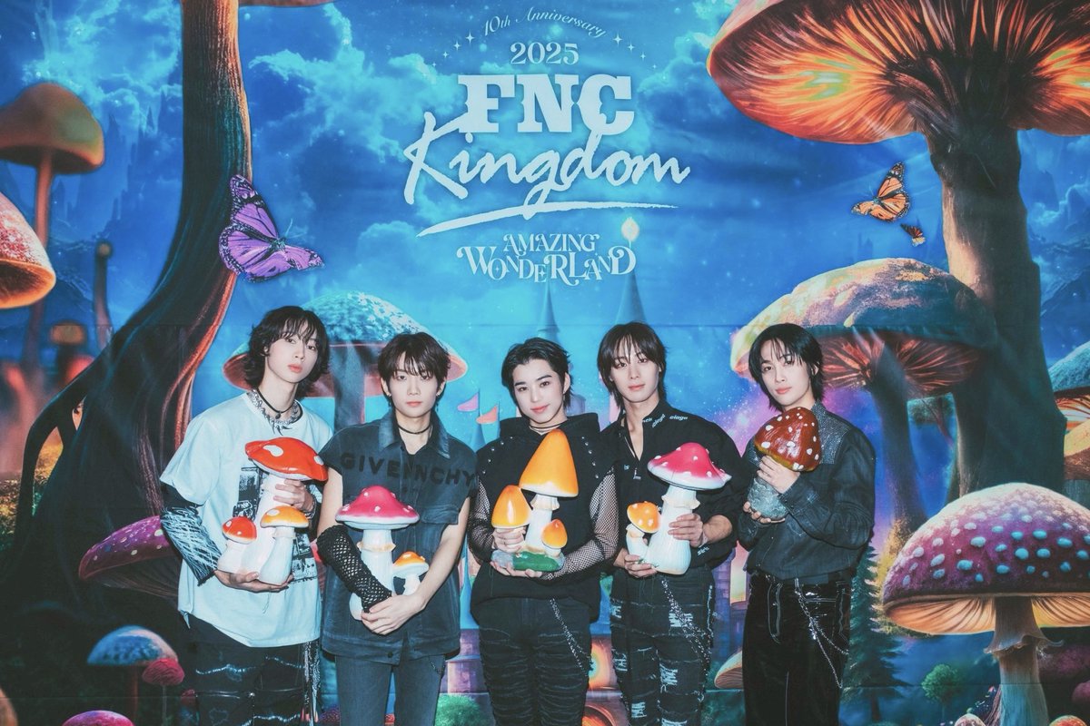 Behind-the-scenes cut of Hi-Fi Un!corn