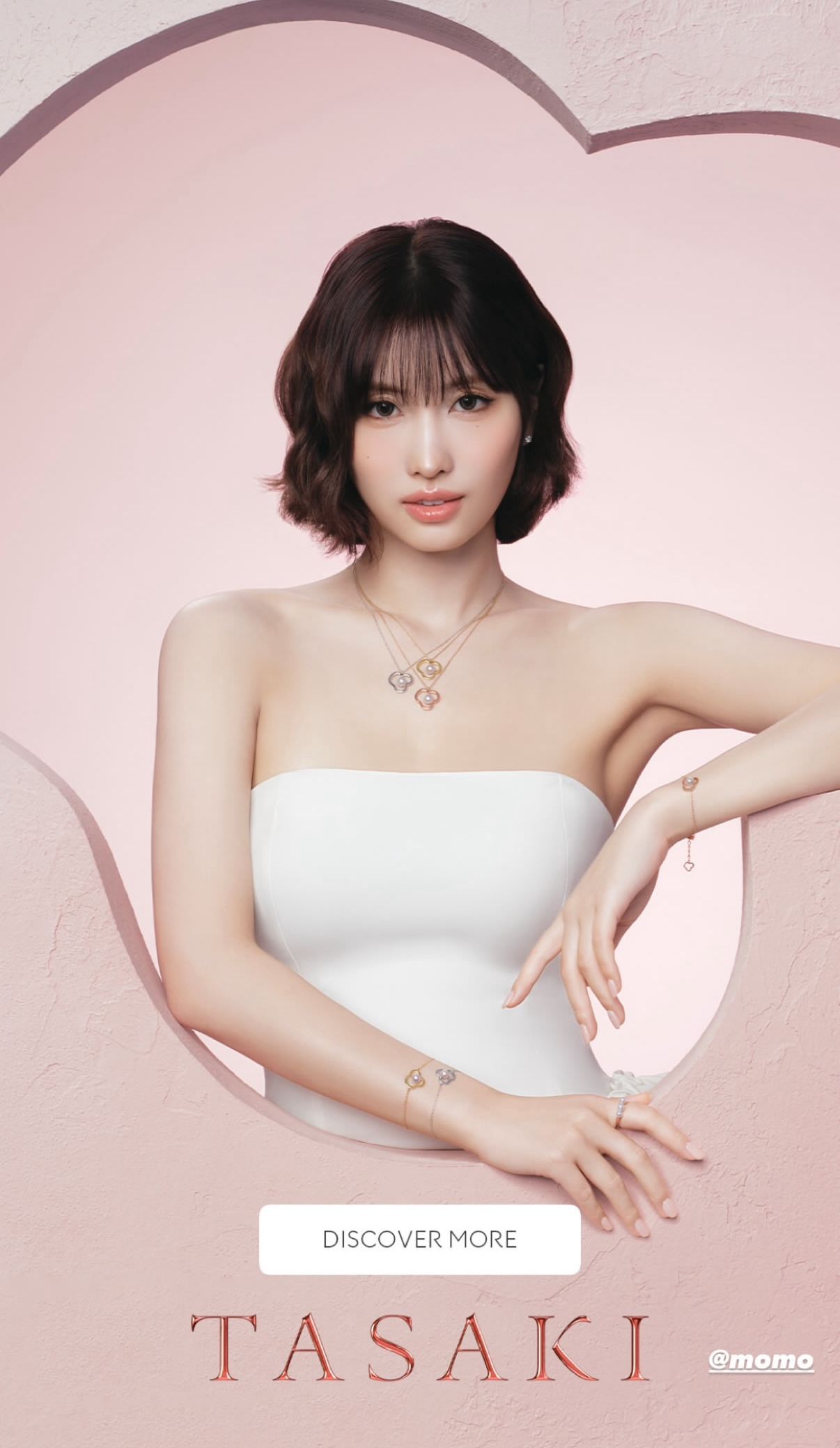 モモ (TWICE)の舞台裏ショット