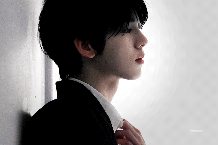 A moment captured by Han Yujin (ZEROBASEONE)'s fan