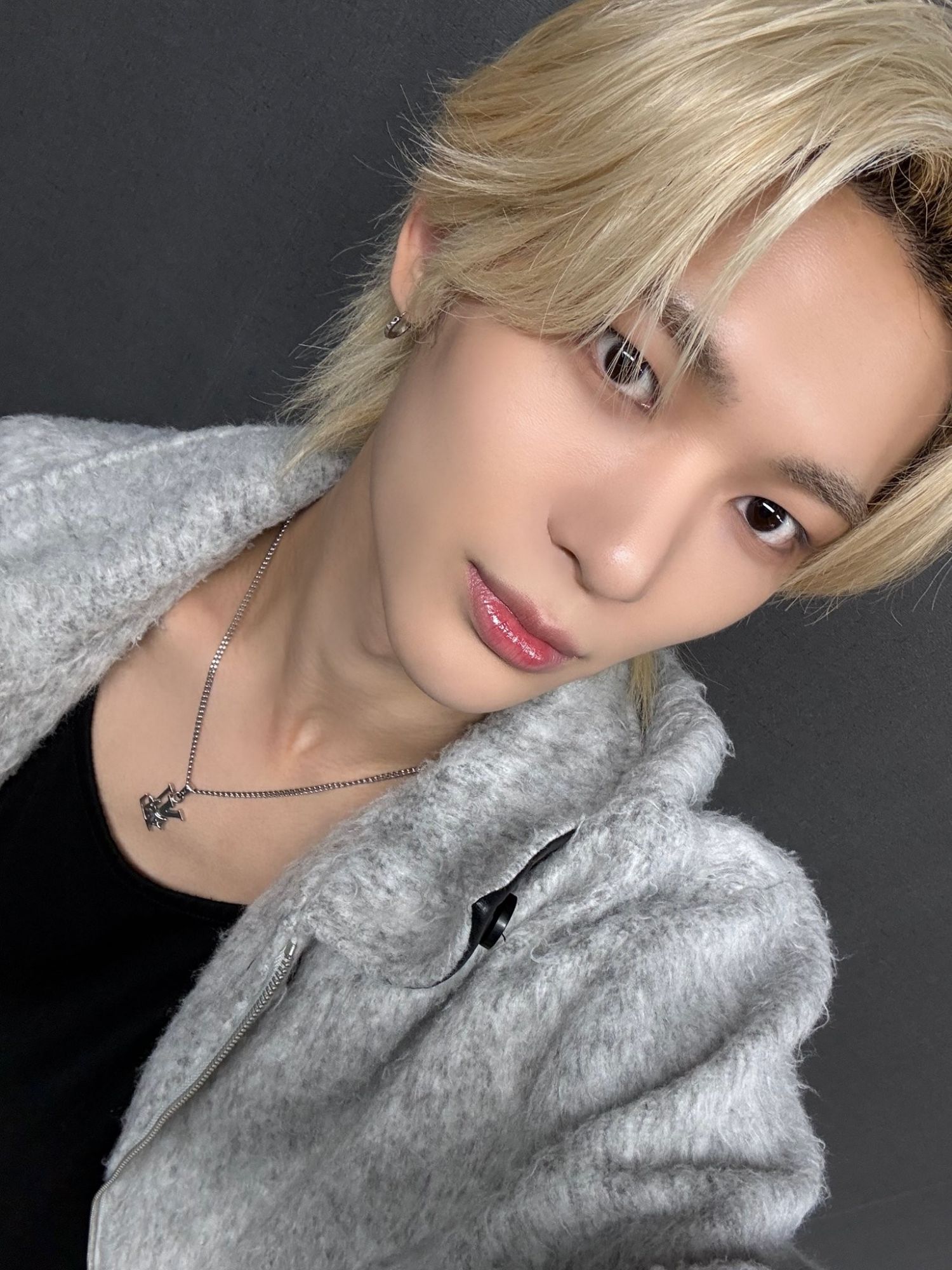 A moment captured by Siyun (NOWZ)'s fan