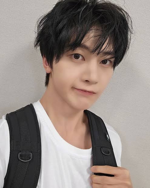 Recent activity shot of Seok Matthew (ZEROBASEONE)