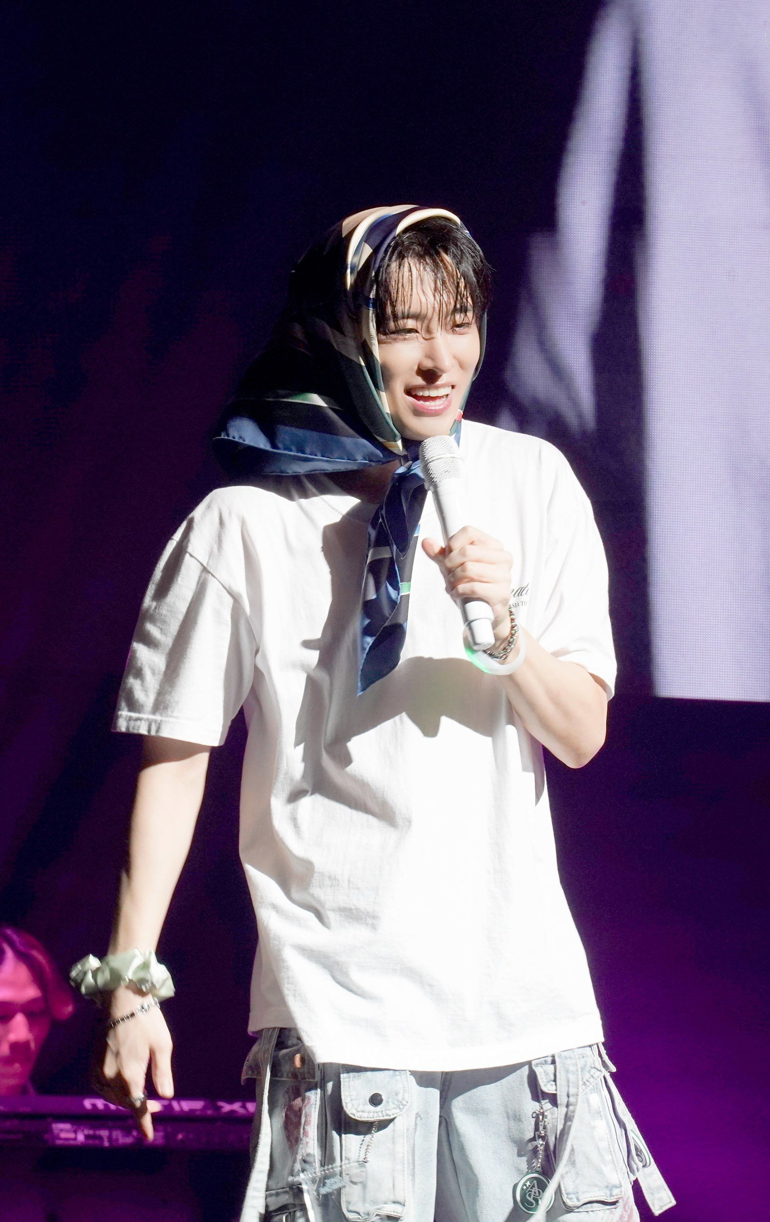 A moment captured by Youngjae (GOT7)'s fan