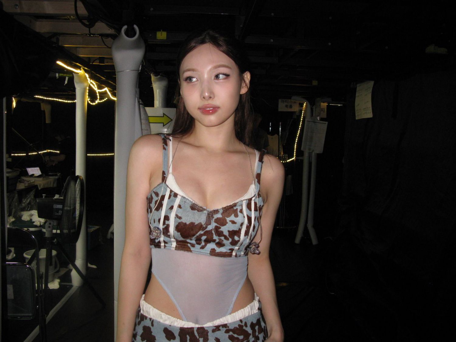 Foto terbaru Nayeon (TWICE)