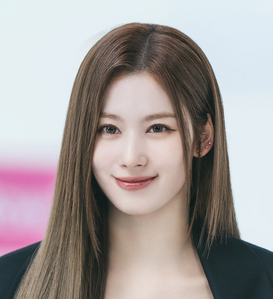サナ (TWICE)の最新写真