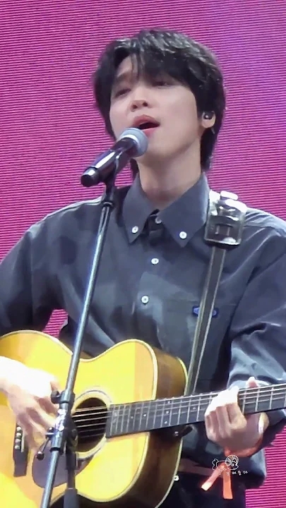 The most beloved wallpaper among Jeong Sewoon's fans