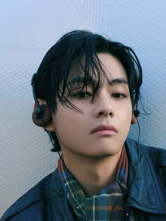 Foto terbaru V (BTS)