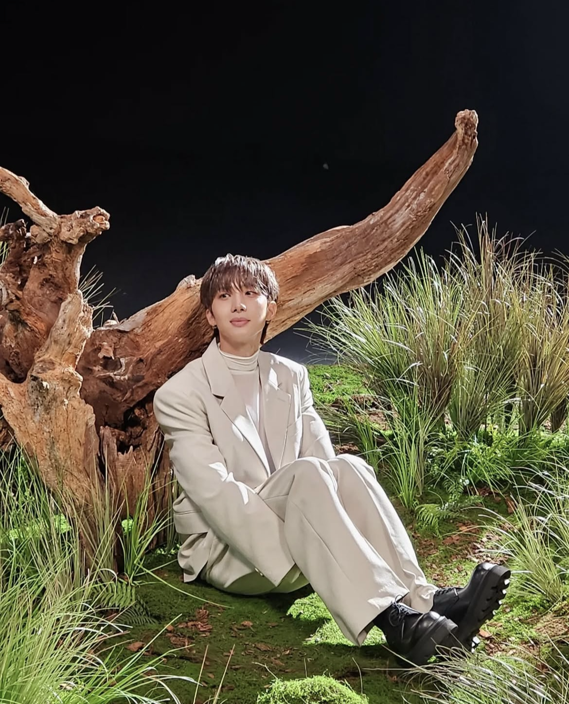 Behind-the-scenes cut of Hui (PENTAGON)