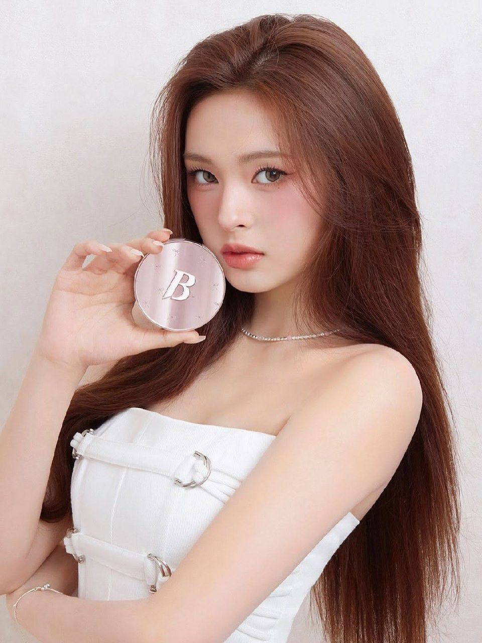 Chiquita (BABYMONSTER)的幕后花絮