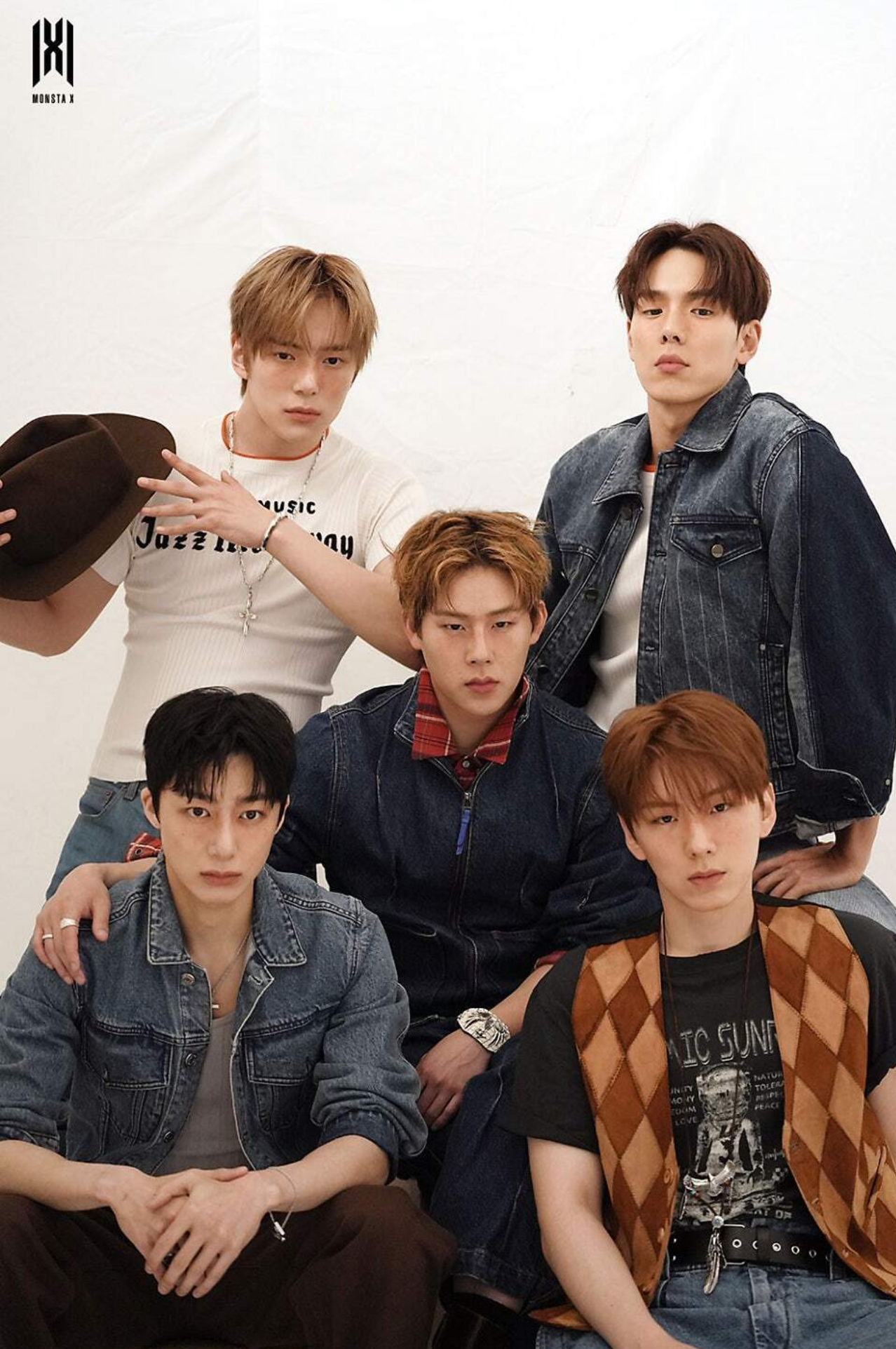 Behind-the-scenes cut of Shownu (MONSTA X)