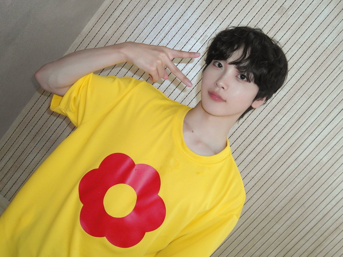 CRAVITY的幕後花絮