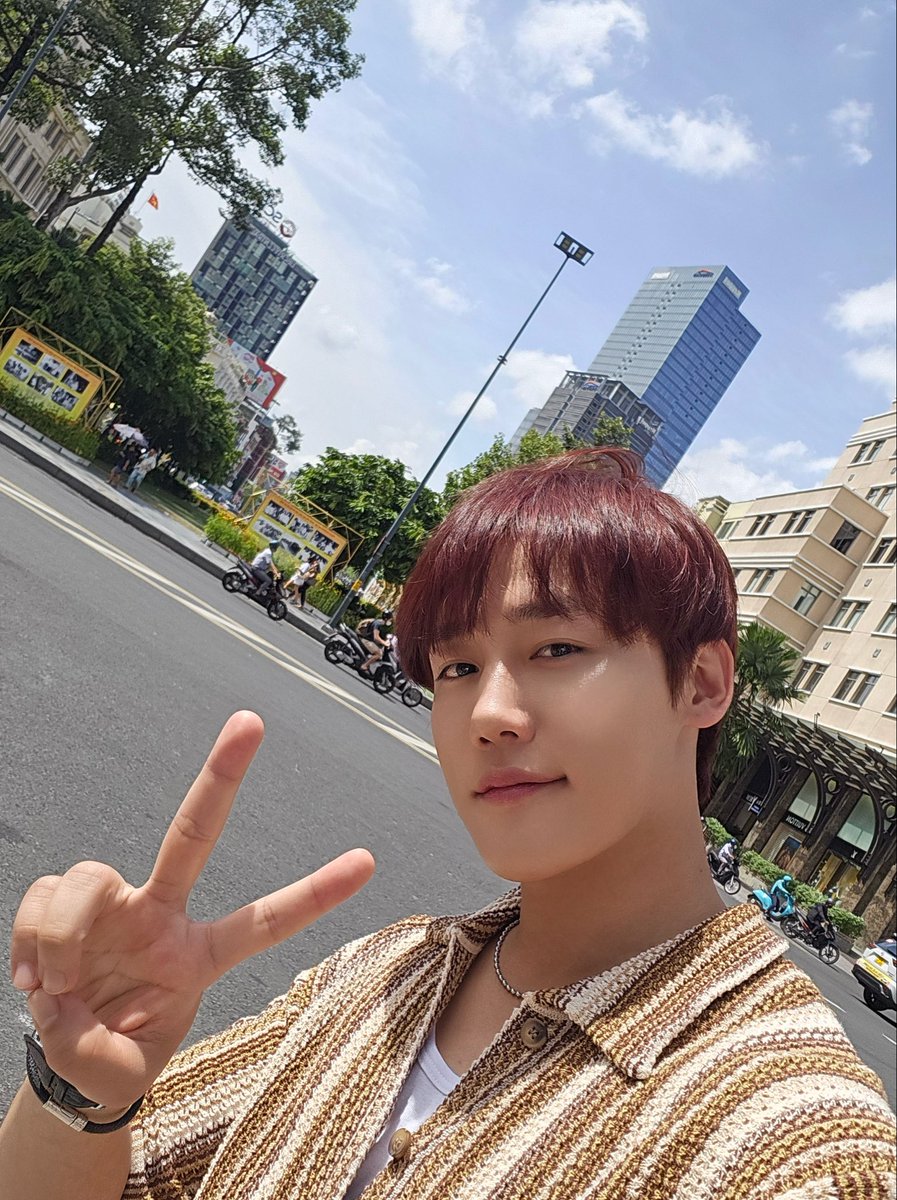 Behind-the-scenes cut of GoldenChild