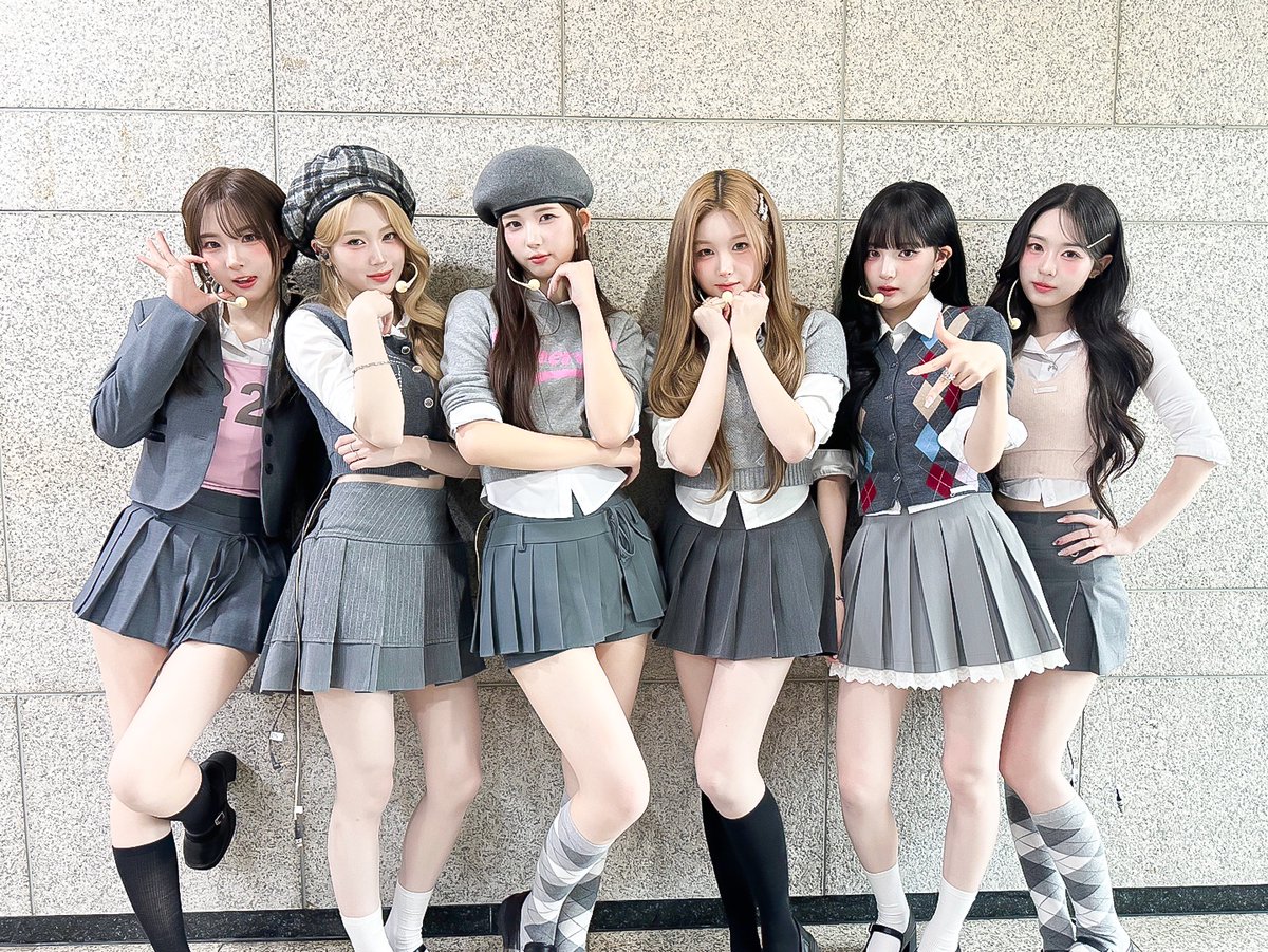 A moment captured by tripleS's fan