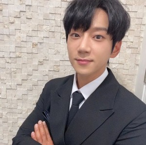 Latest photo of Hwang Chiyeol