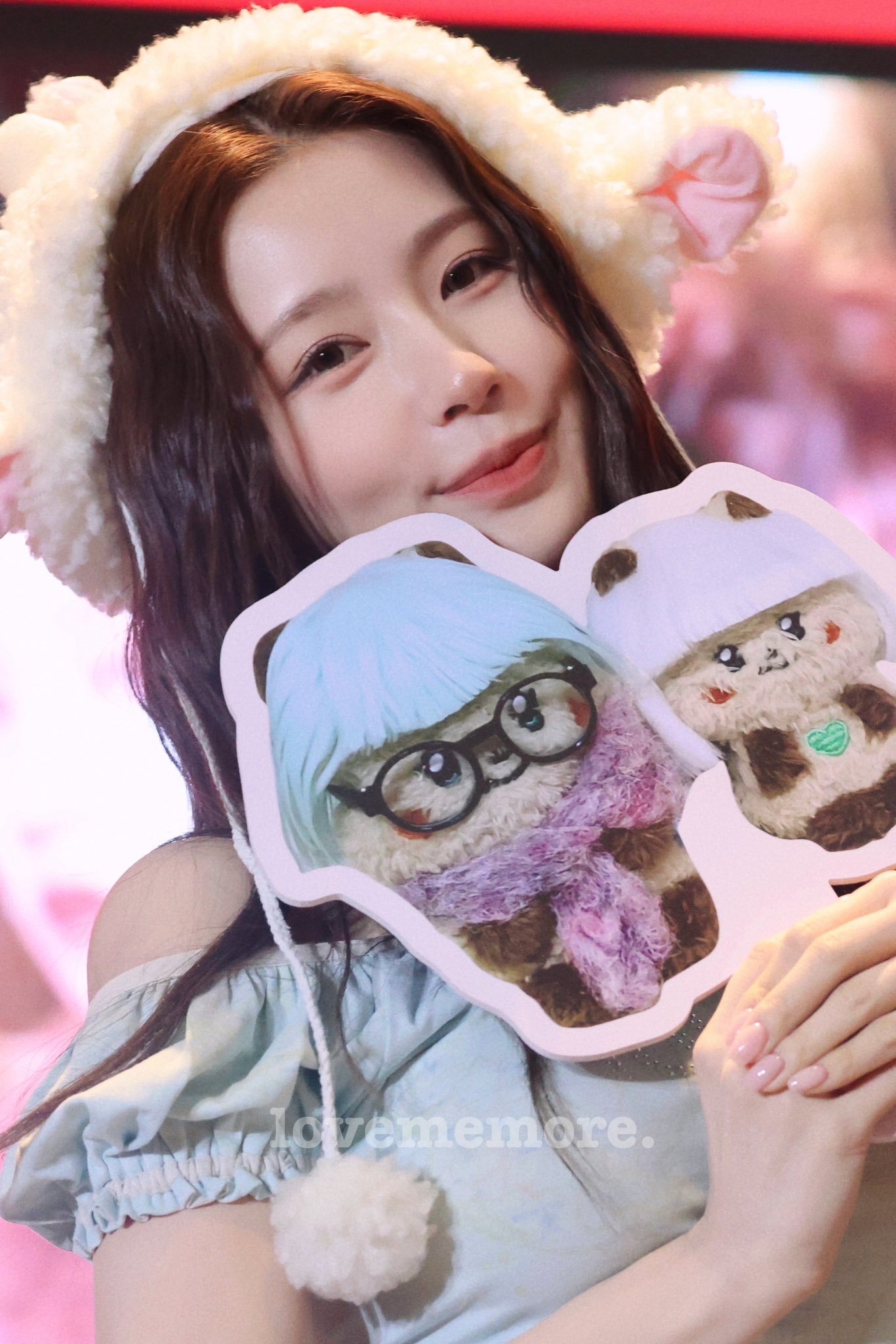 Behind-the-scenes cut of i-dle