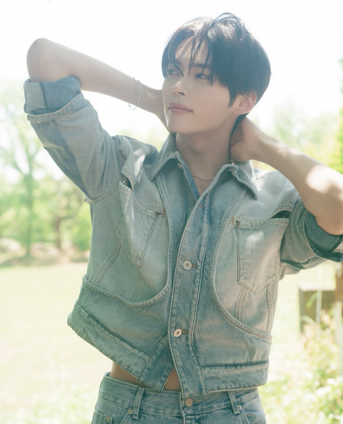 Behind-the-scenes cut of Sung Hanbin (ZEROBASEONE)
