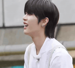 Behind-the-scenes cut of Taesan (BOYNEXTDOOR)