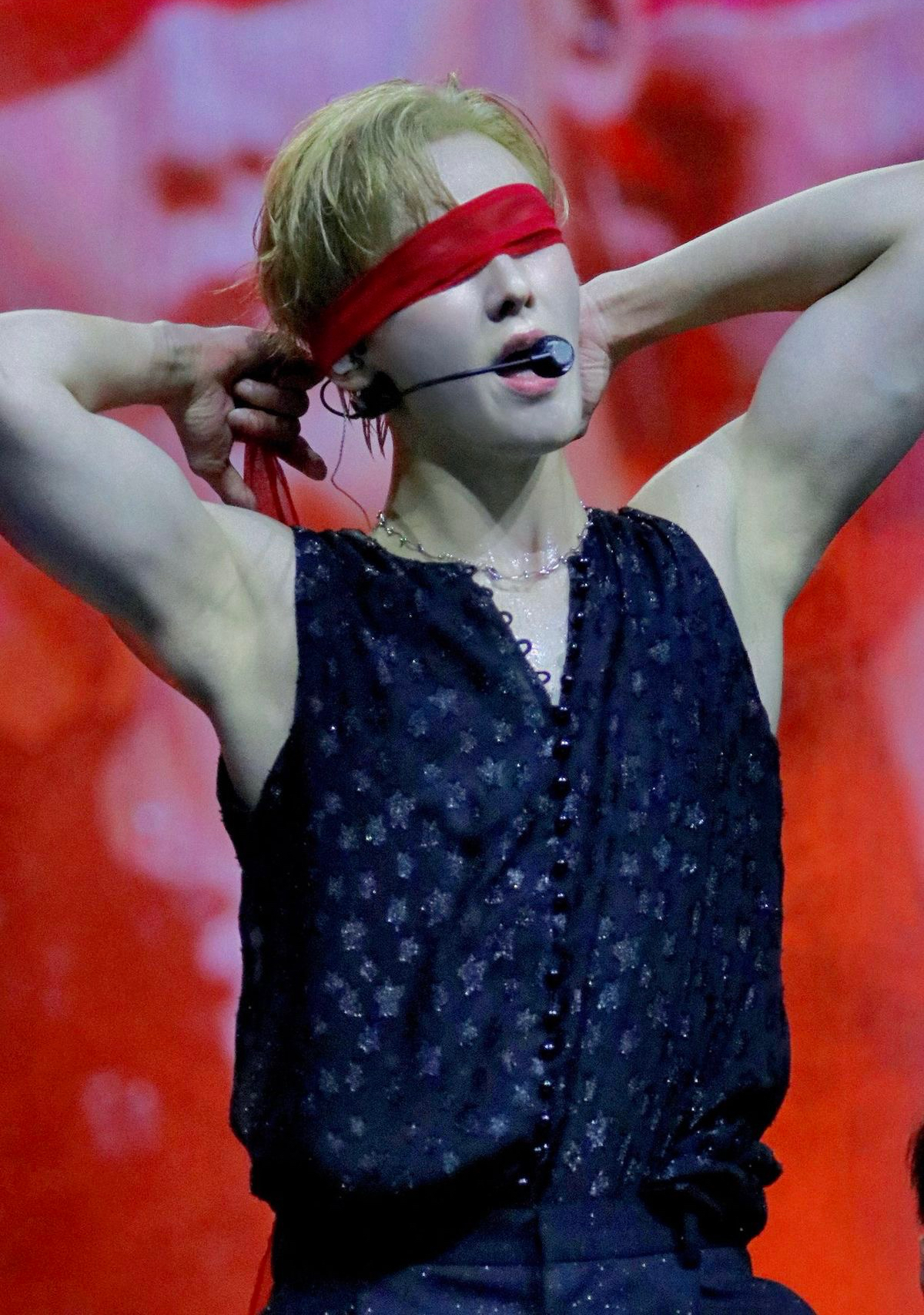 尹产贺 (ASTRO)粉丝拍下的瞬间