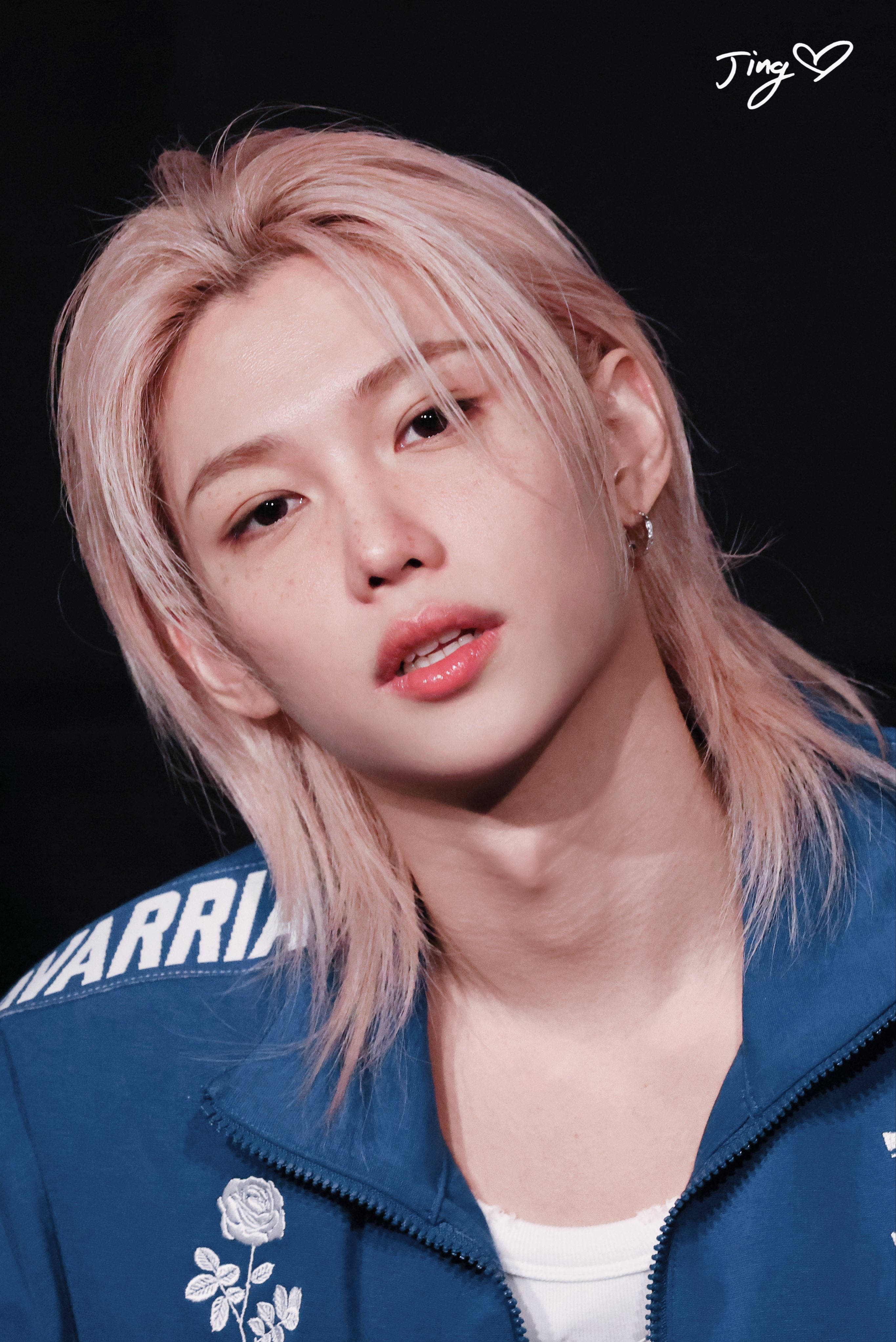 필릭스 (Stray Kids)의 비하인드 컷