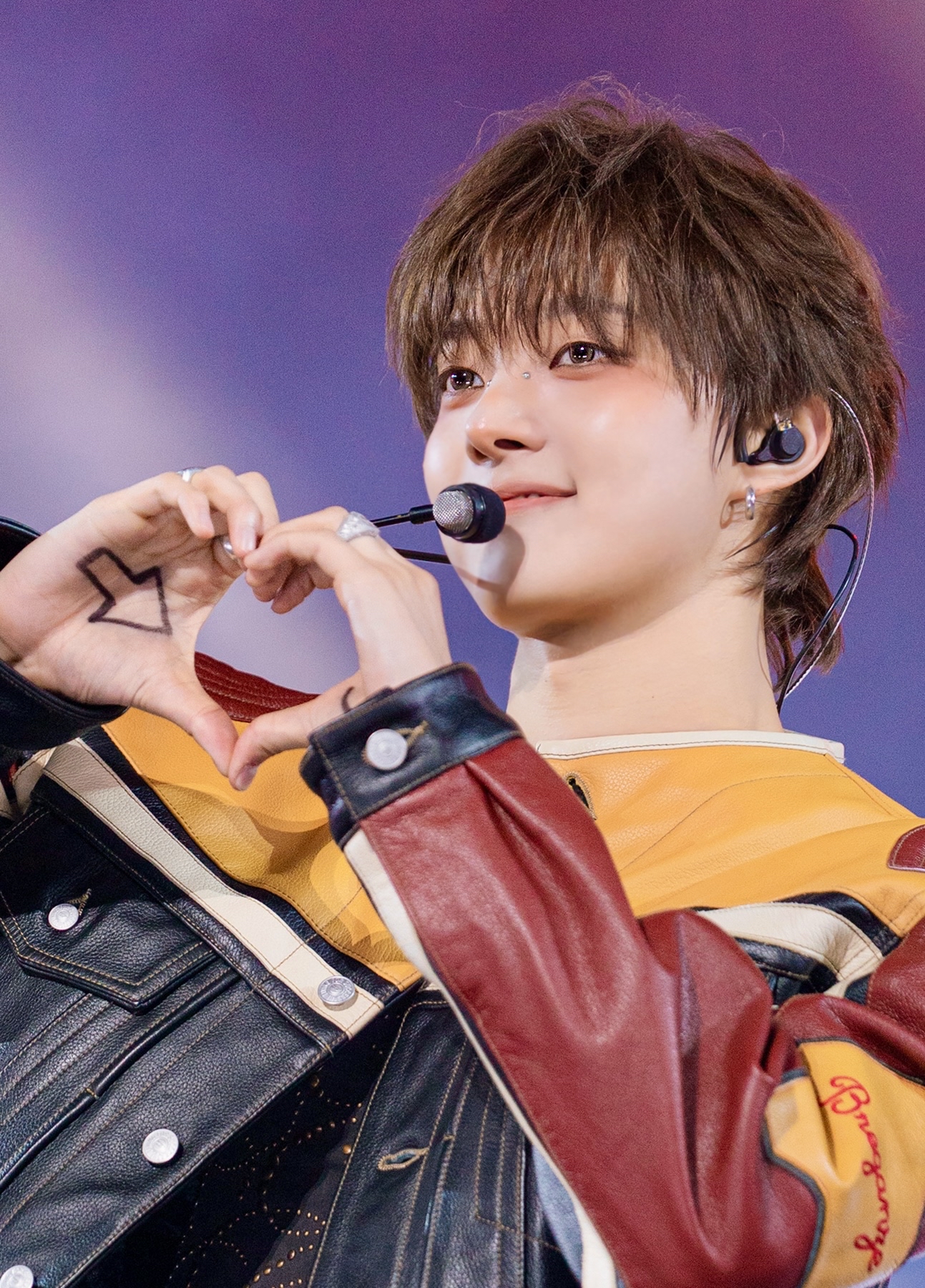 EJ (&TEAM)的最新照片