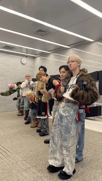 Recent activity shot of Mamehara Issei (JO1)