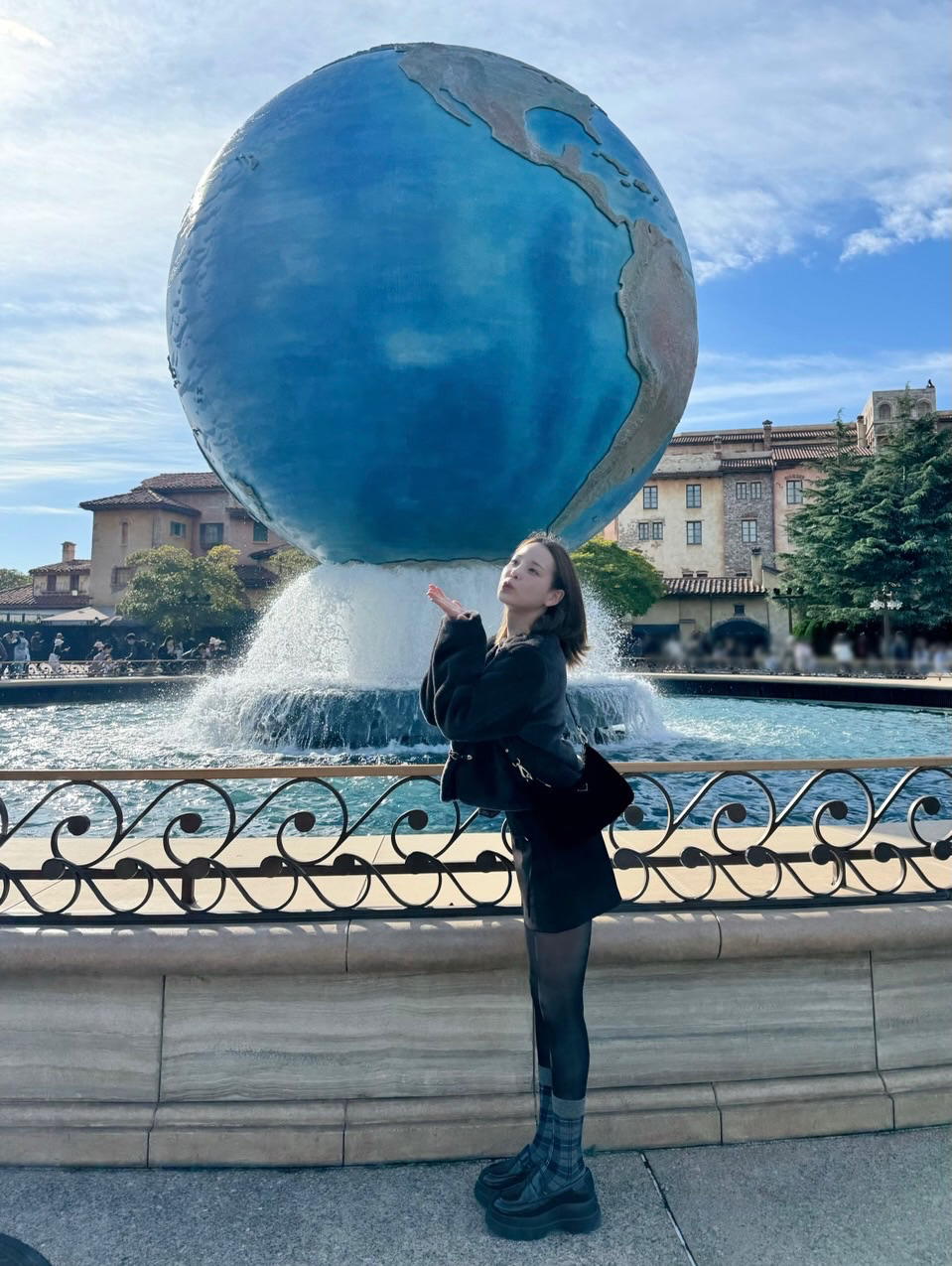 Recent activity shot of Mako (NiziU)