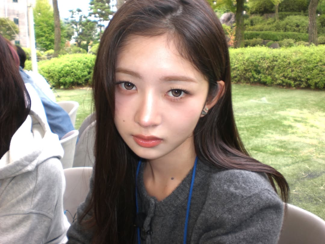 Recent activity shot of Rei (IVE)