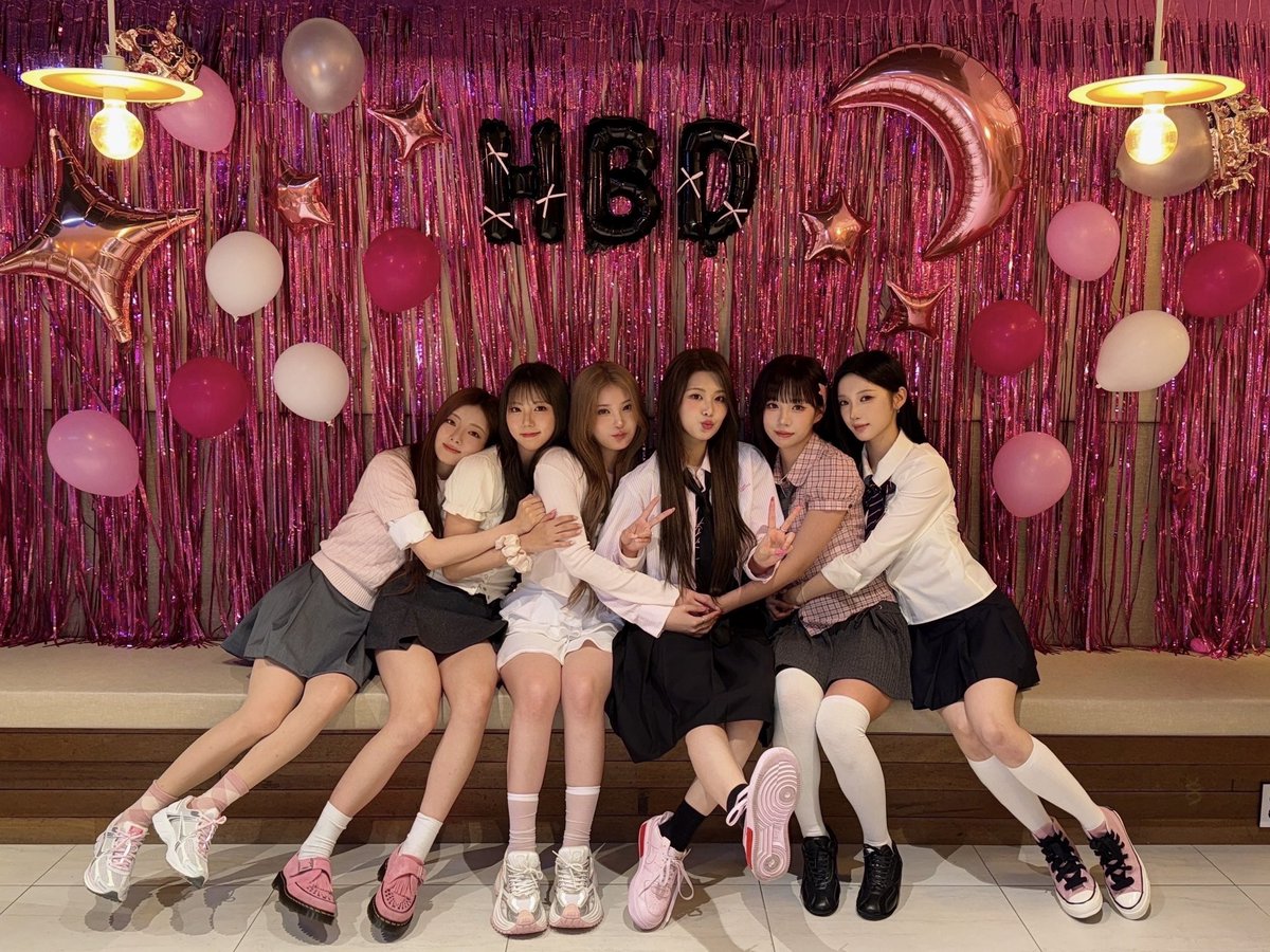 Behind-the-scenes cut of PURPLE K!SS
