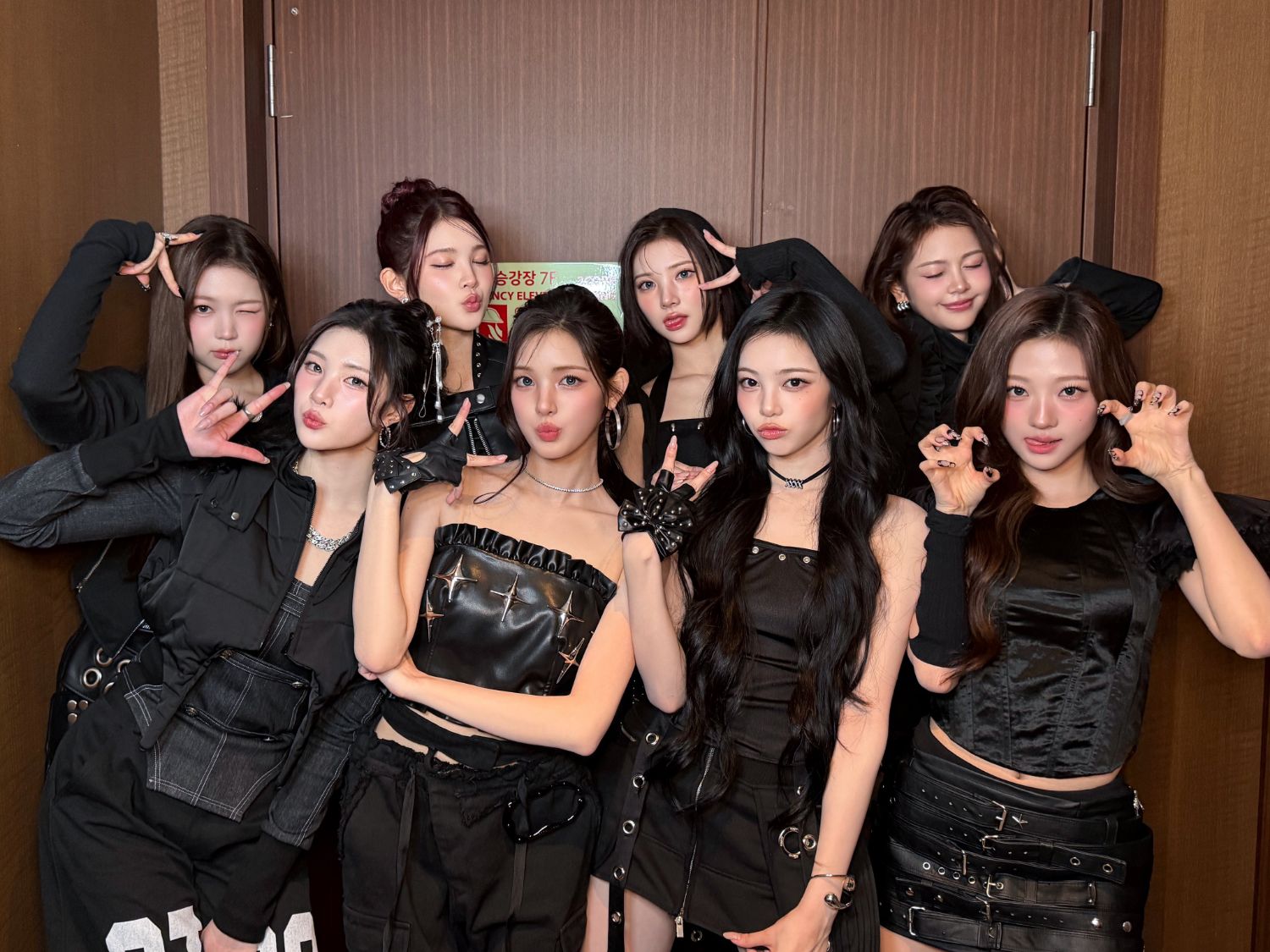 A moment captured by SECRET NUMBER's fan