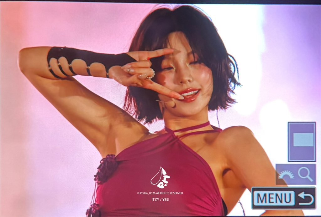 Recent activity shot of Yeji (ITZY)