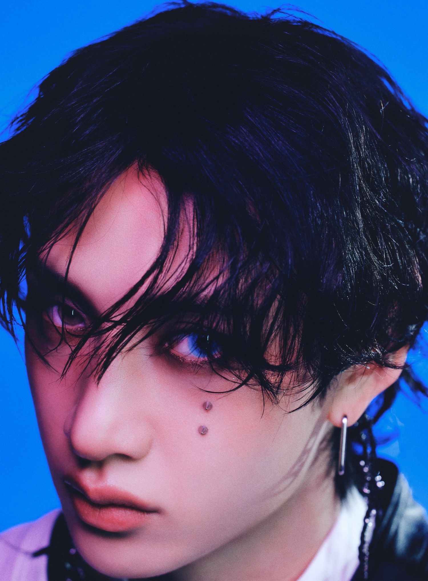 방찬 (Stray Kids)의 비하인드 컷