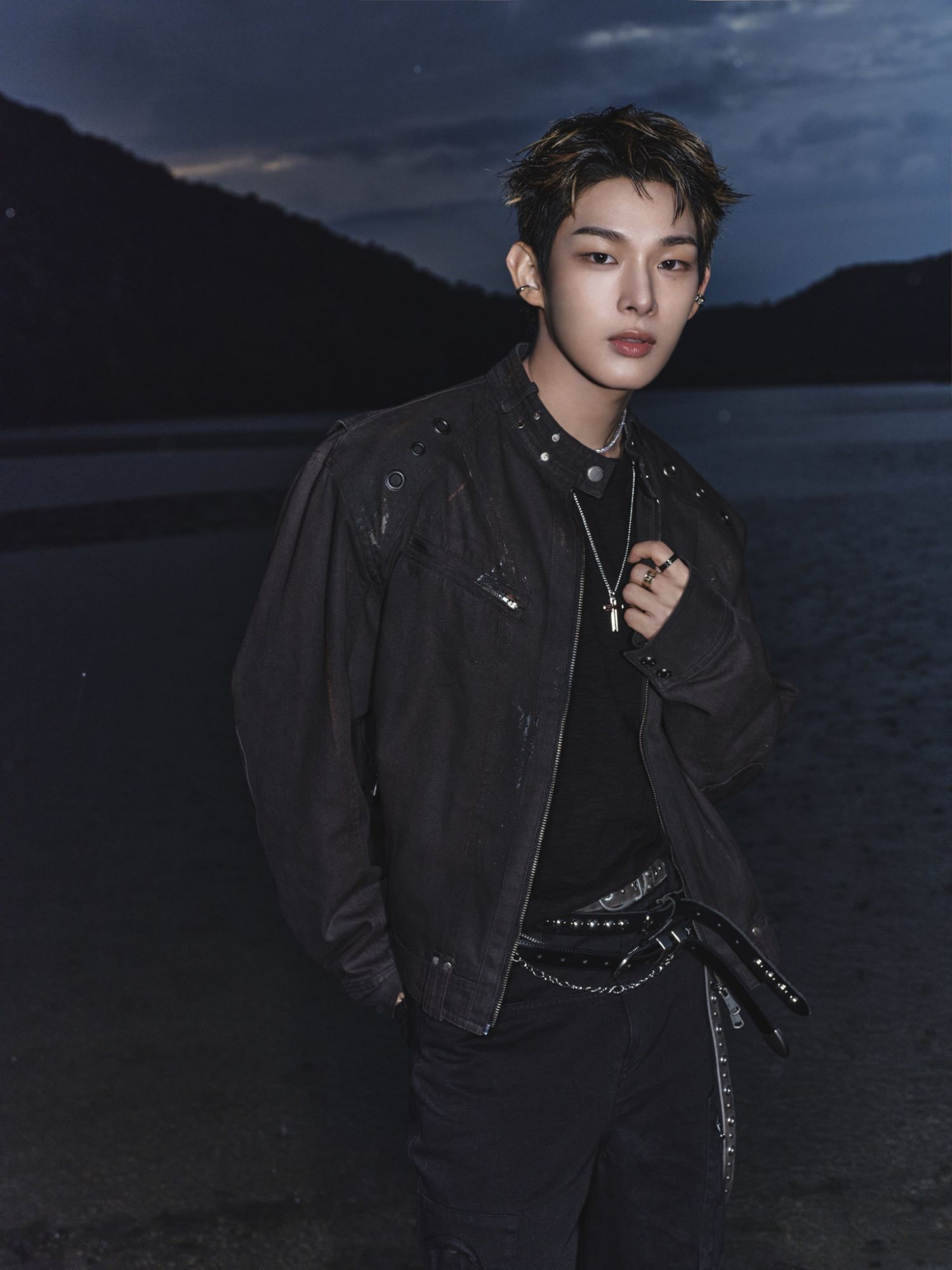 Behind-the-scenes cut of Steven (AHOF)