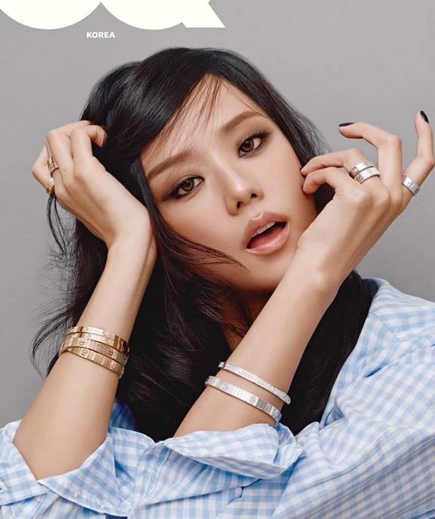 Behind-the-scenes cut of Jisoo (BLACKPINK)