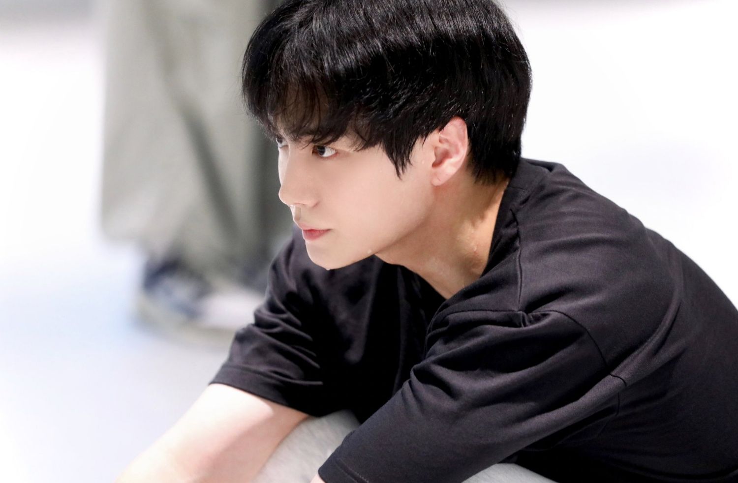 A moment captured by Kim Jonghyeon's fan