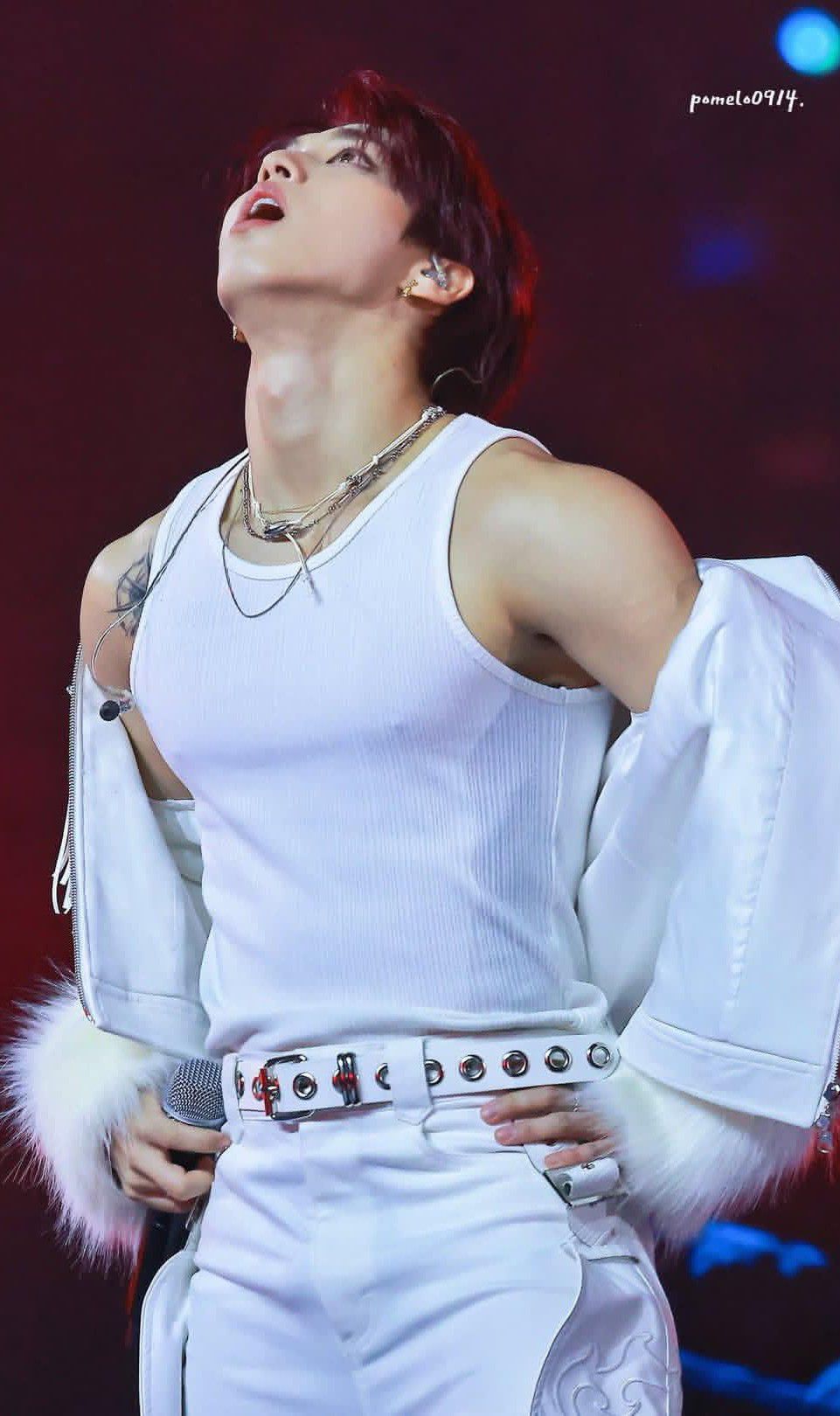 Behind-the-scenes cut of HAN (Stray Kids)