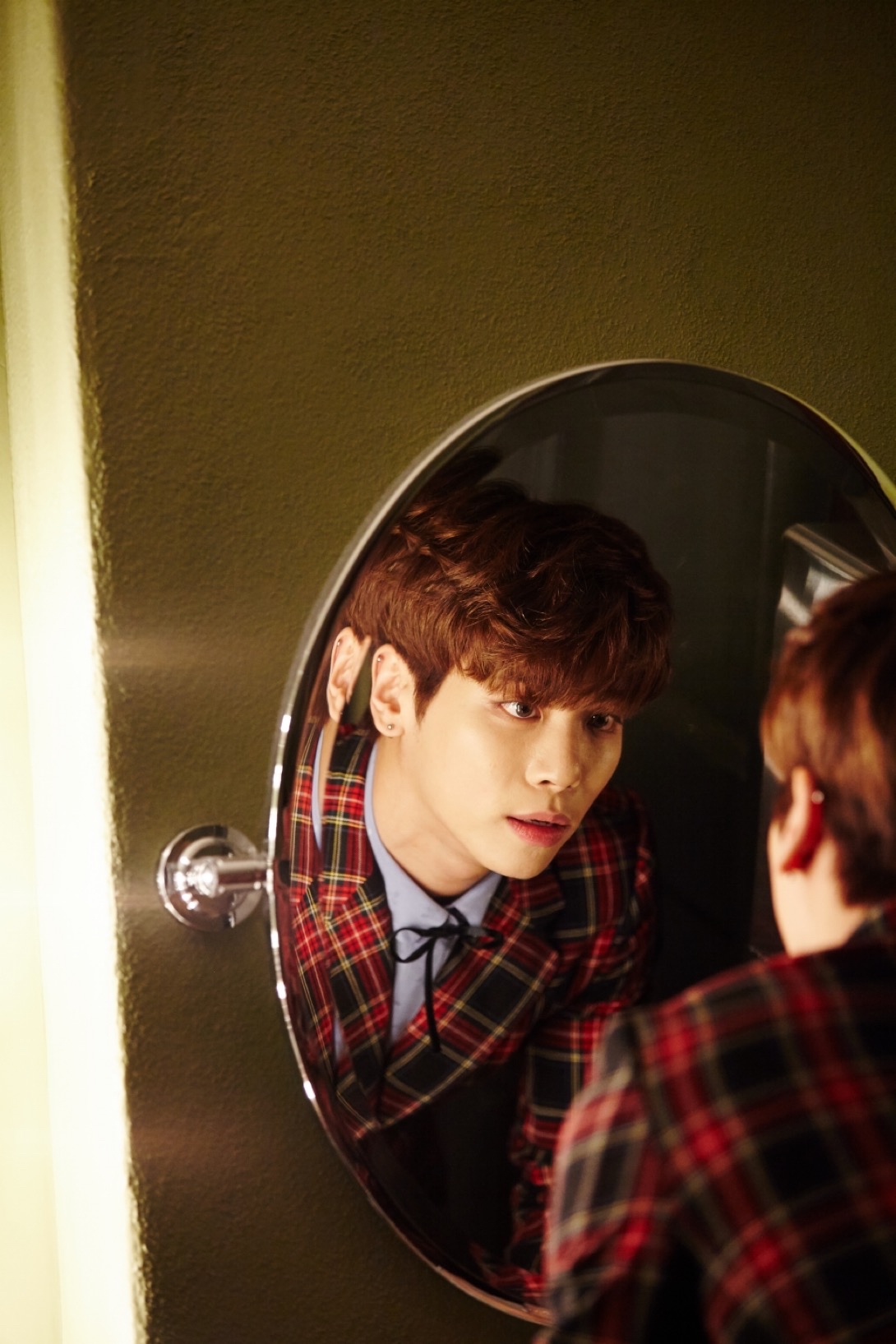 Recent activity shot of Jonghyun (SHINee)