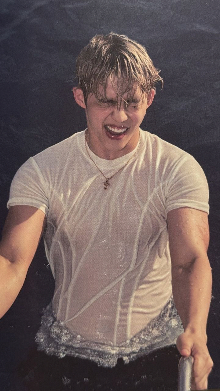 Today's most popular wallpaper in the S.Coups (SEVENTEEN) community