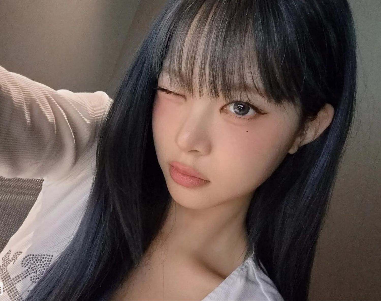 A moment captured by Hong Eunchae (LE SSERAFIM)'s fan