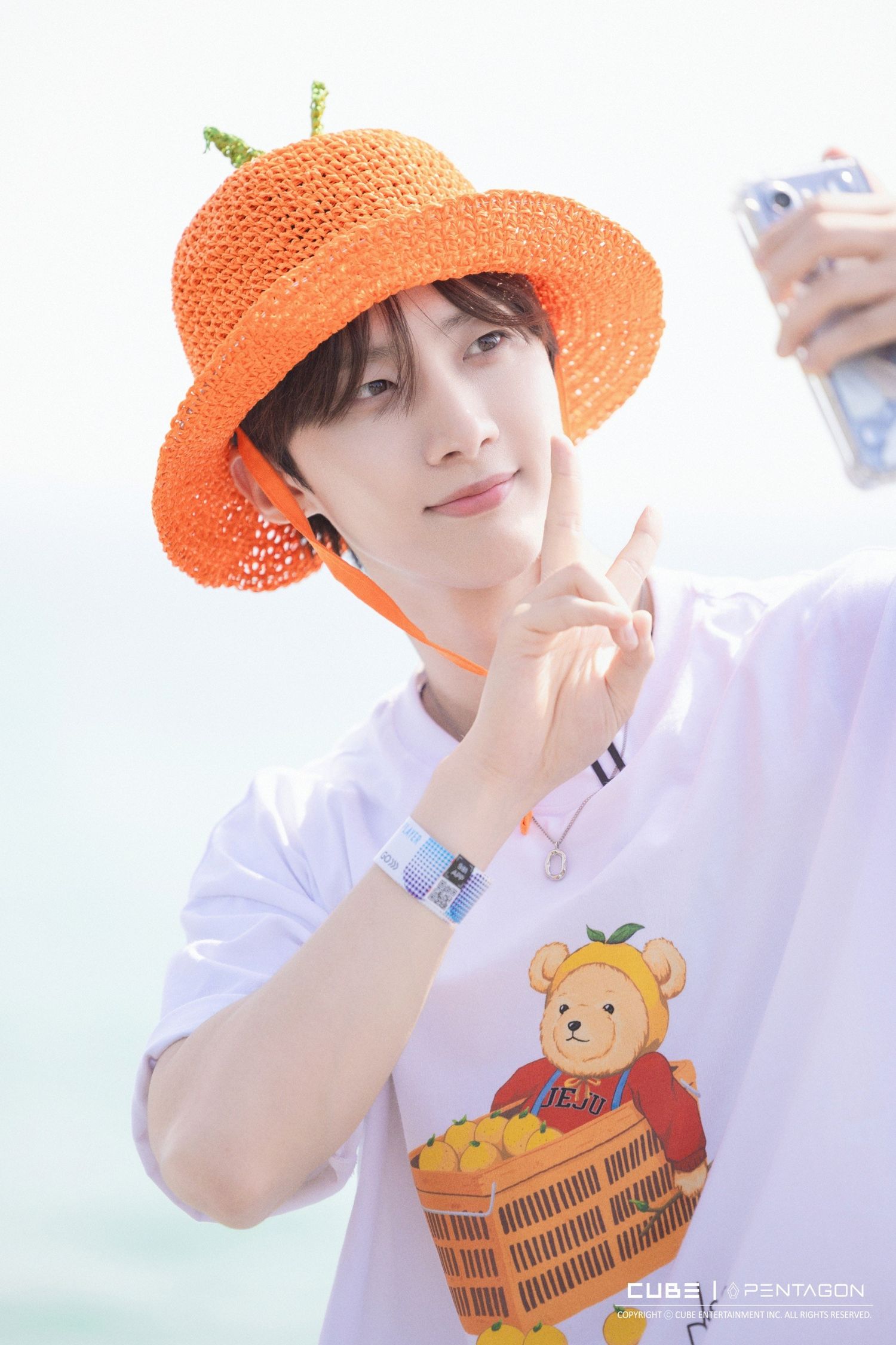 Latest photo of Hui (PENTAGON)