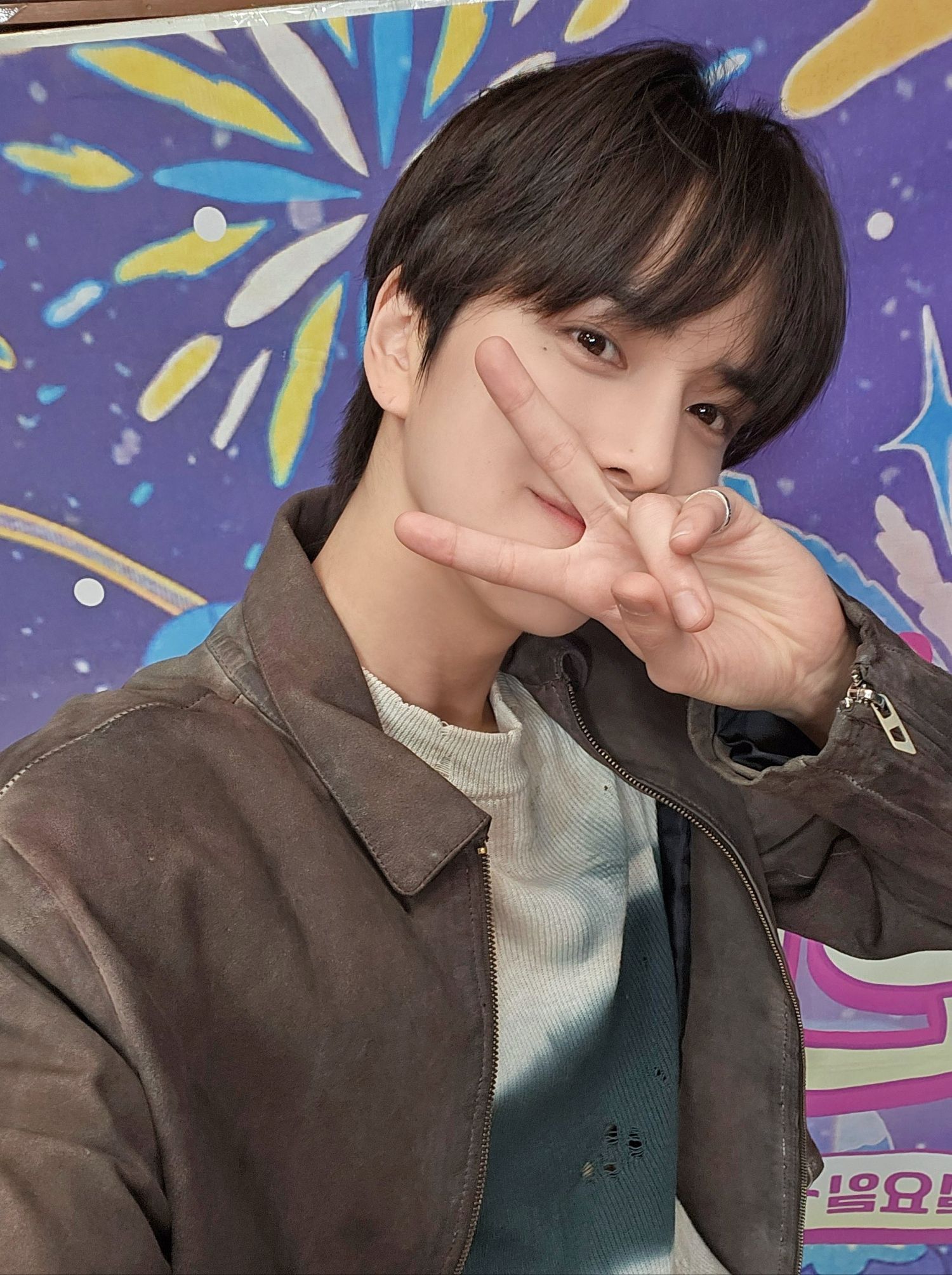 Behind-the-scenes cut of Younghoon (THE BOYZ)