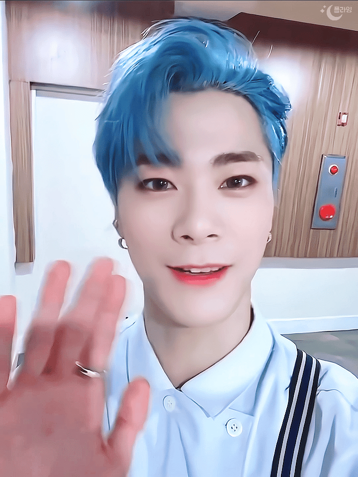 Latest photo of Moonbin (ASTRO)