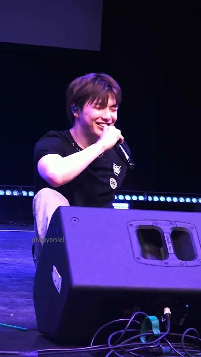 A moment captured by Kang Daniel's fan